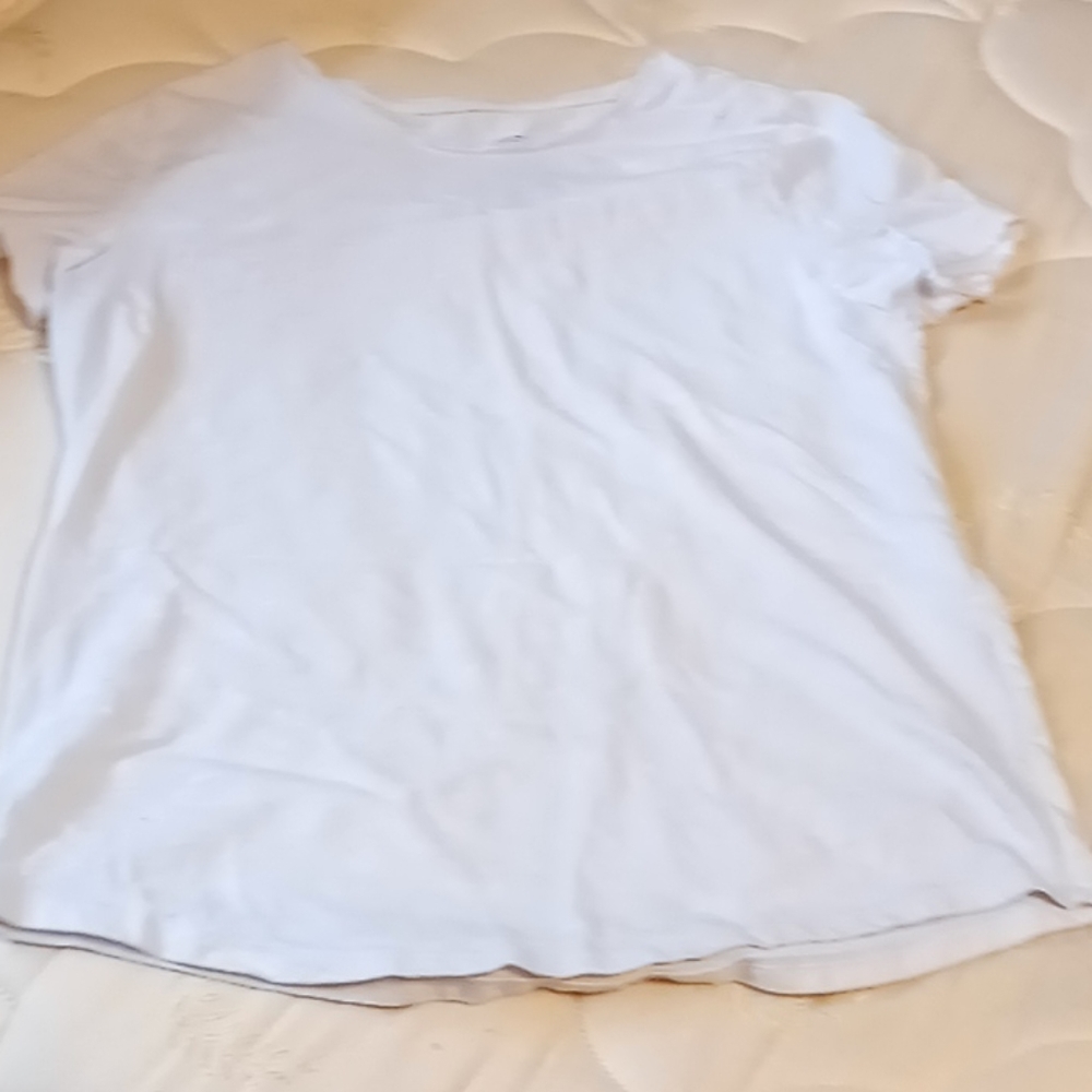 White t-shirt